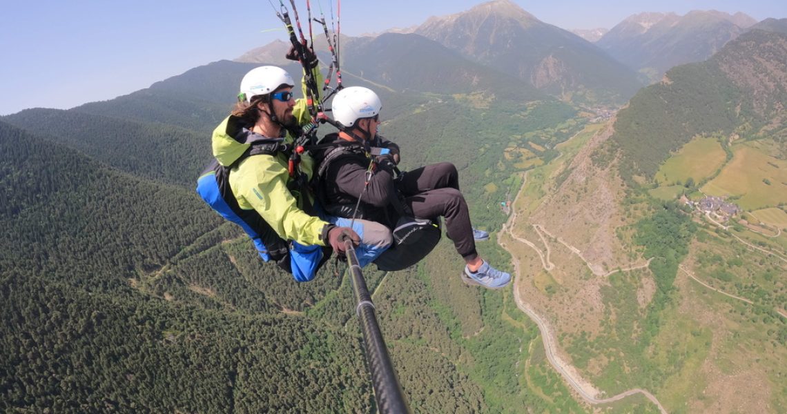 Parapent Entrenúvols Pirineu