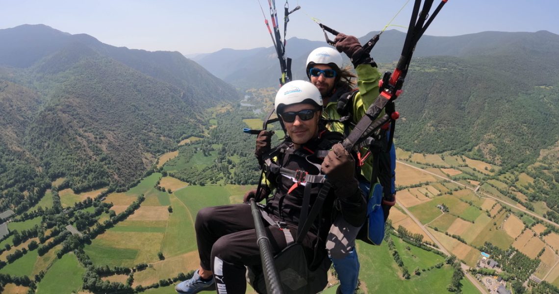 Parapent Entrenúvols Pirineu