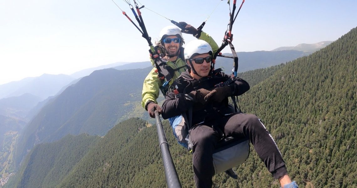 Parapent Entrenúvols Pirineu