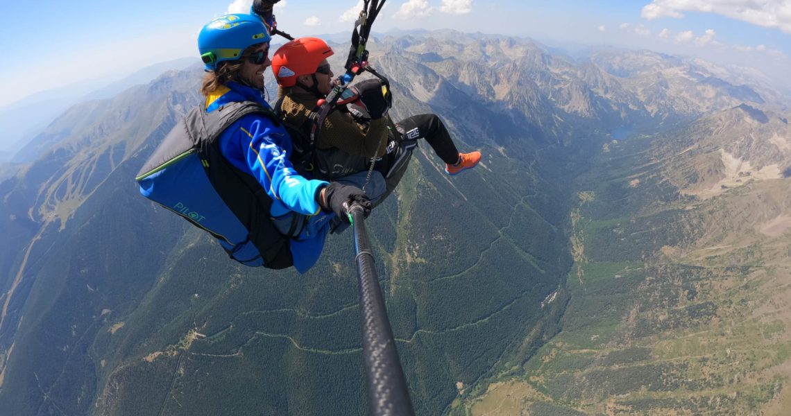 Parapent Entrenúvols Pirineu